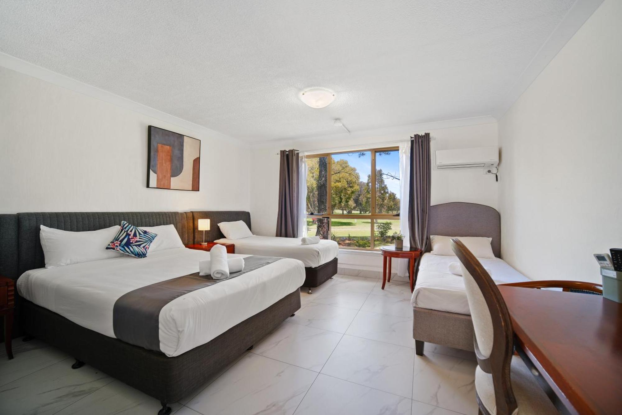 Golf Place Inn Wollongong Primbee Exteriér fotografie